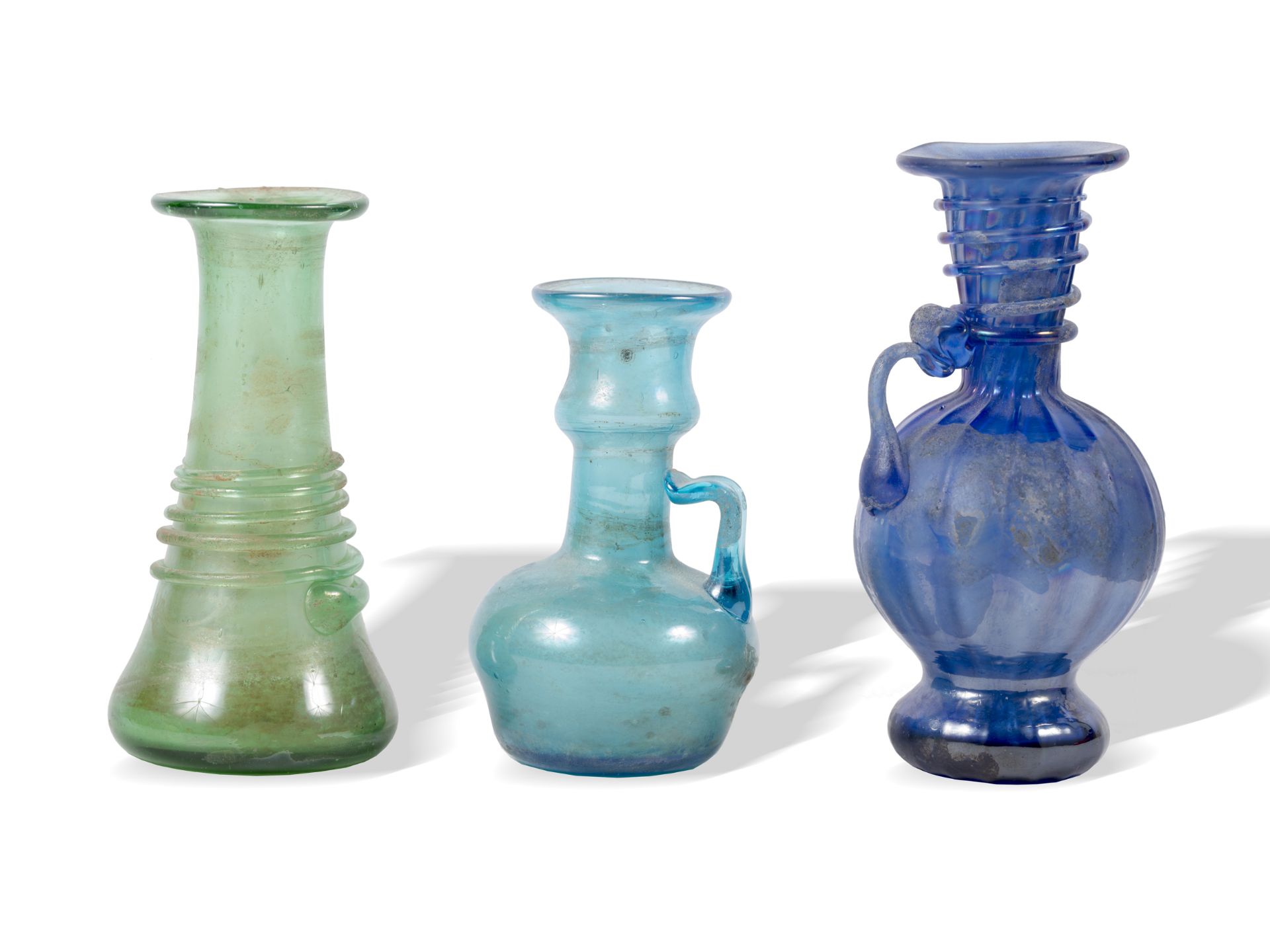 Three glass vases Roman model - Image 3 of 10