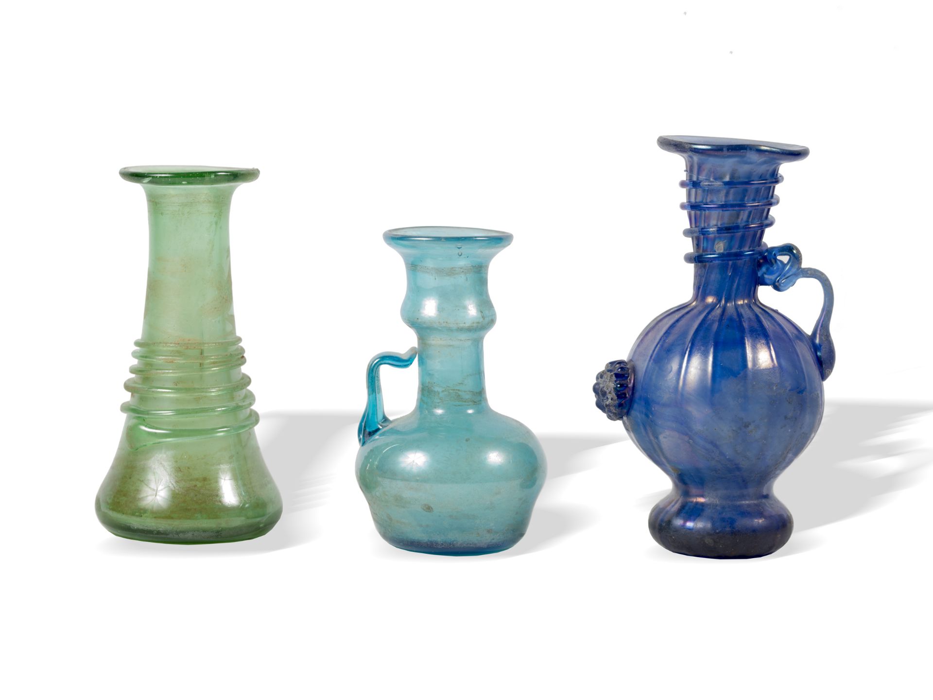 Three glass vases Roman model - Image 2 of 10