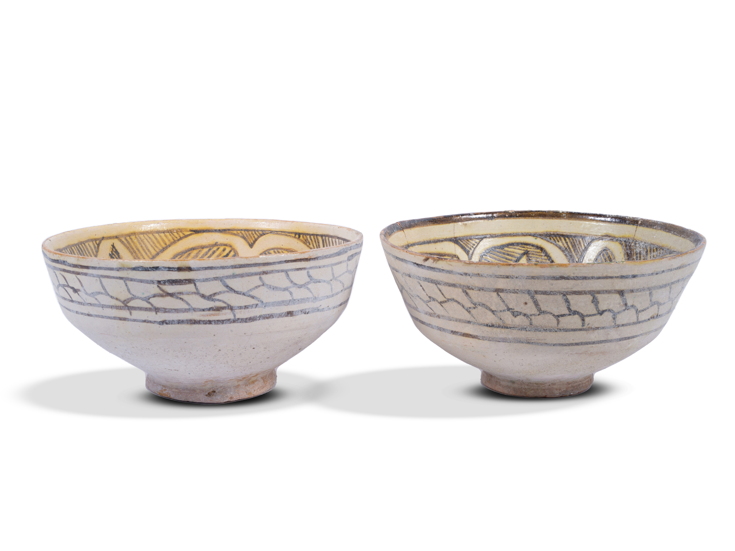 2 bowls with palmette decoration, Nishapur, Antique