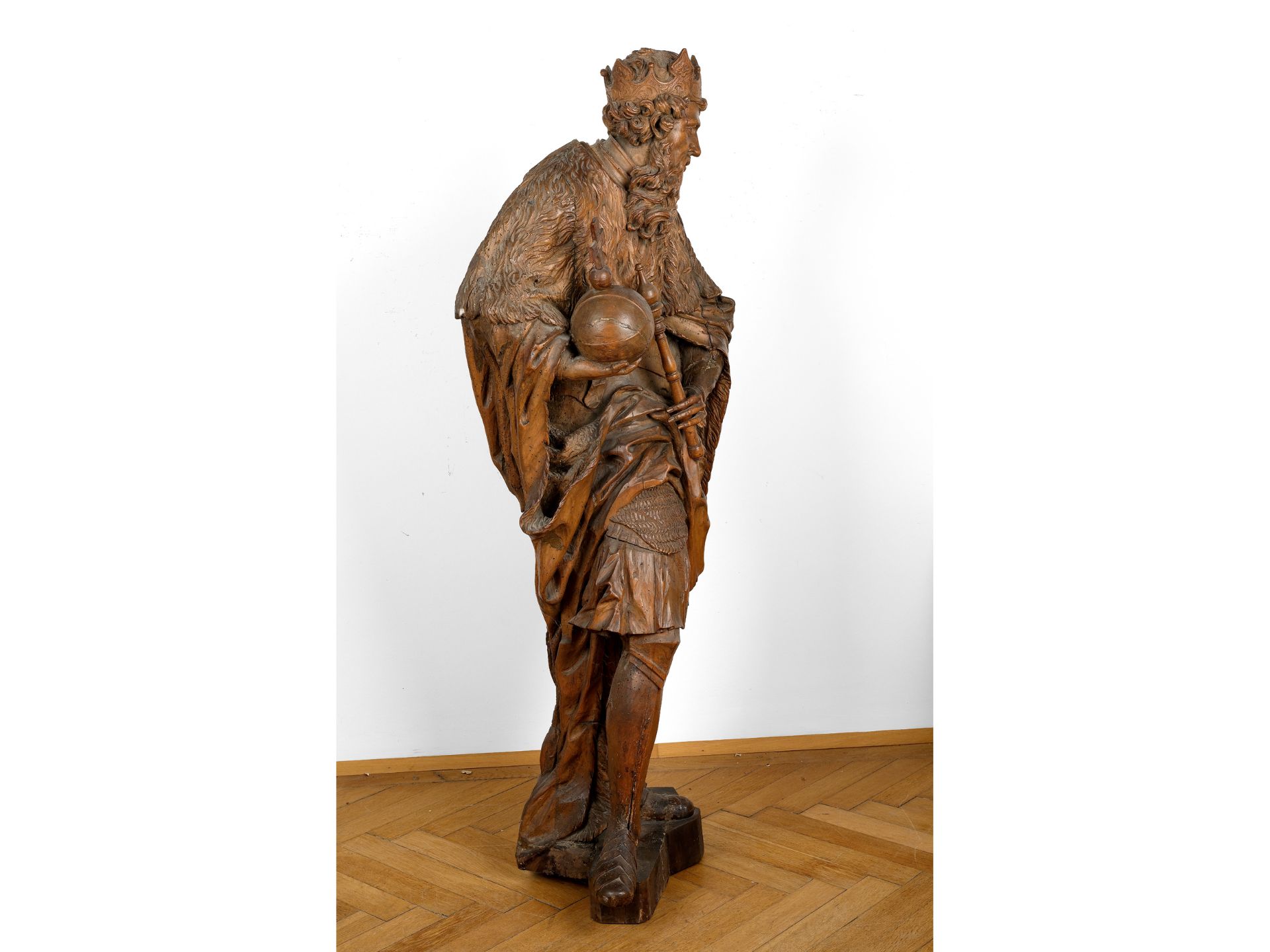 Meisterliche Skulptur des Königs Wenzel von Böhmen, Böhmen, Vor 1700 - Bild 3 aus 4