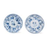 2 Teller, China, Blauweißes Porzellan
