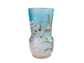 Vase, Böhmen um 1920, Weißblaues Glas, Emaildekor