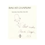 Best wishes, Charlie Chaplin, Feder auf Buchseite