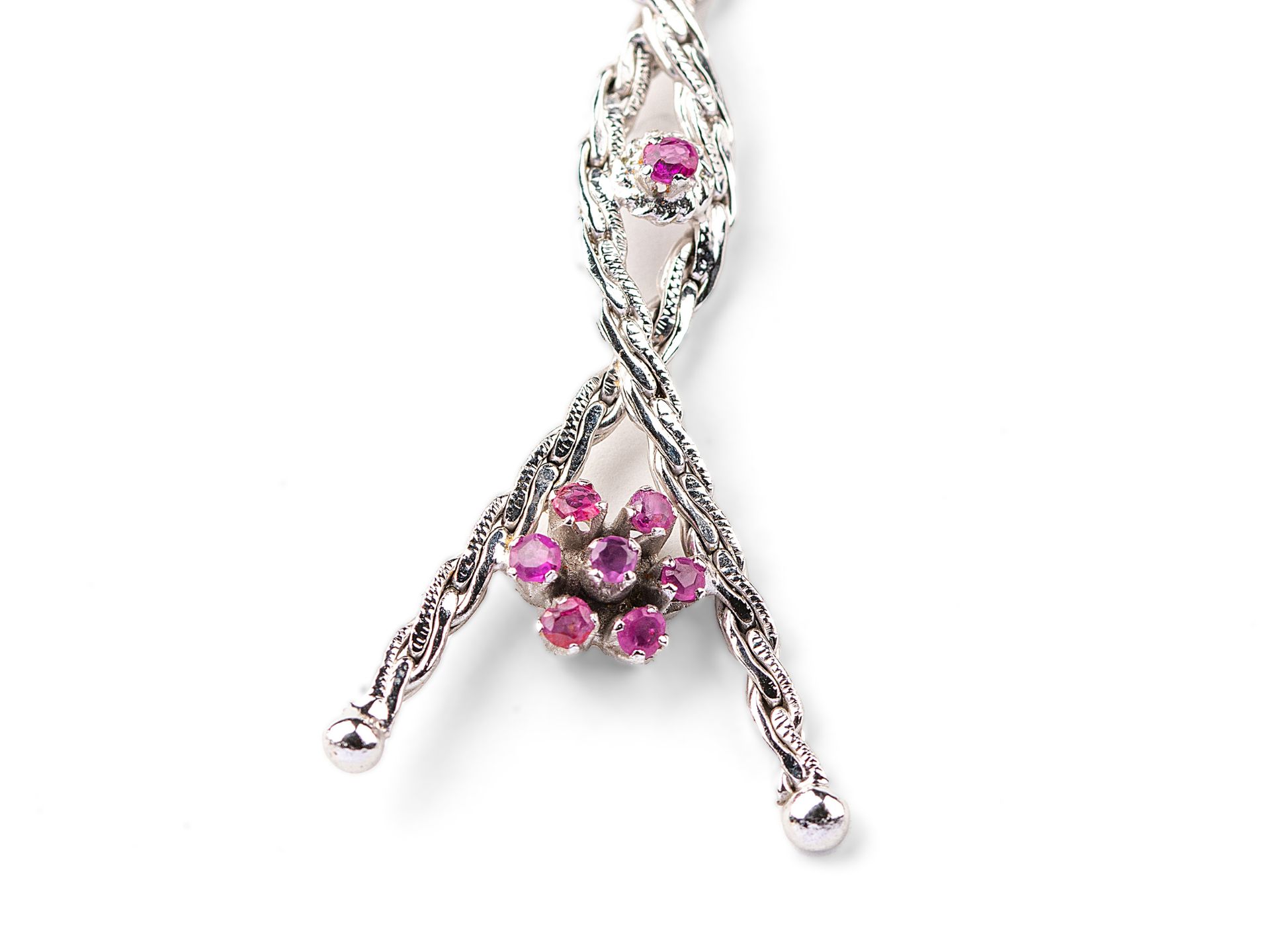 Necklace, 14kt white gold marked, Red coloured stones (rubies/rubelite?) - Image 2 of 2