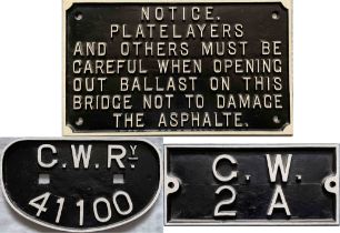 Trio of GWR cast-iron SIGNS/PLATES comprising a Platelayers' Notice (16" x 10" - 42cm x 25cm) and