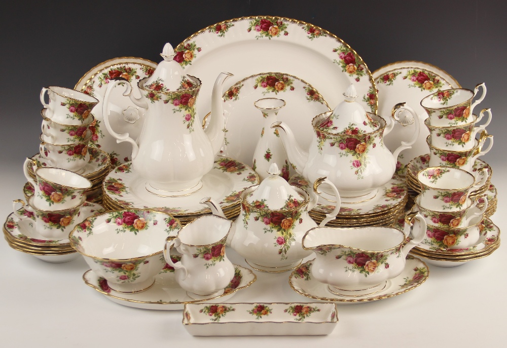 A Royal Albert Old Country Roses part dinner service, comprising eight dinner pates, 26.5cm