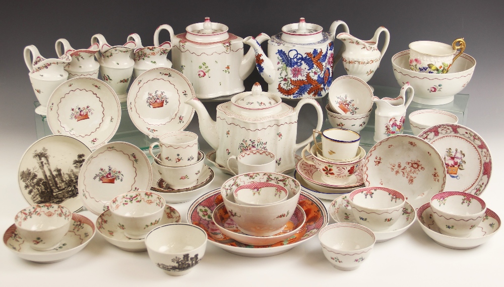 A quantity of 18th century Newhall porcelain tea wares, to include a tobacco leaf pattern commode