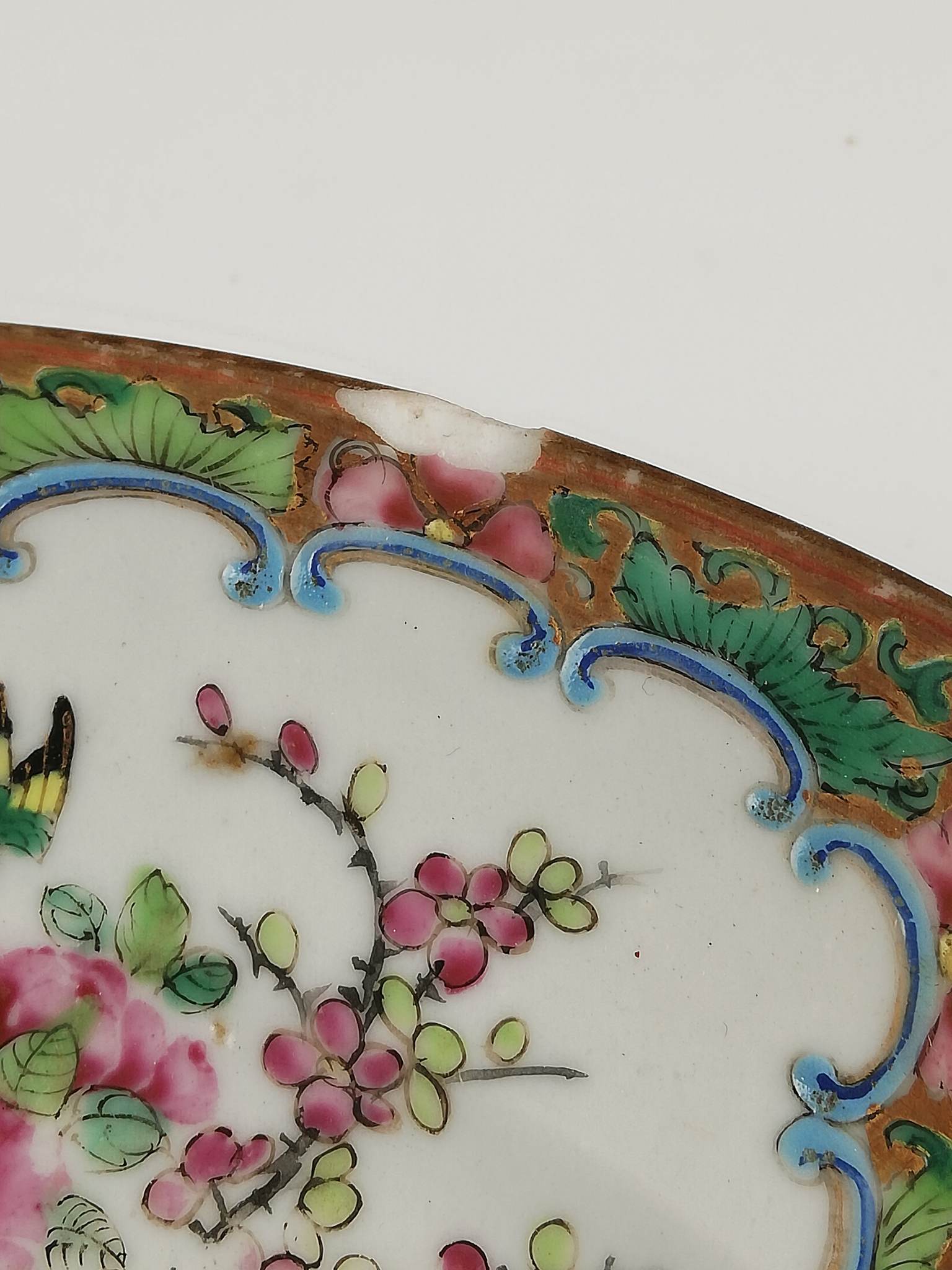 A selection of Chinese porcelain, 19th century and later, to include three famille rose decorated - Image 6 of 13