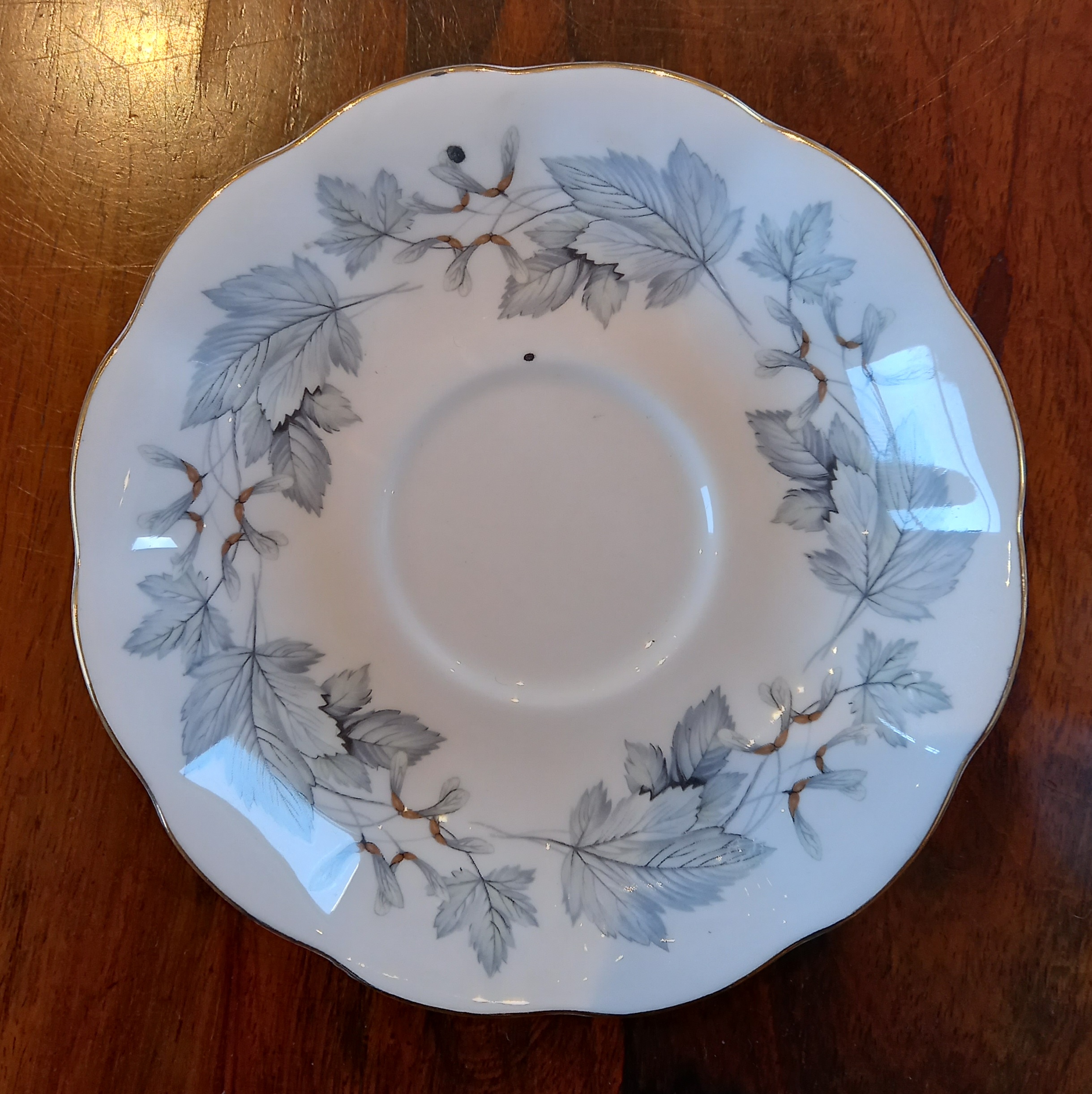 A Royal Albert part dinner service in the "Silver Maple" pattern, comprising: six soup bowls and - Image 2 of 5