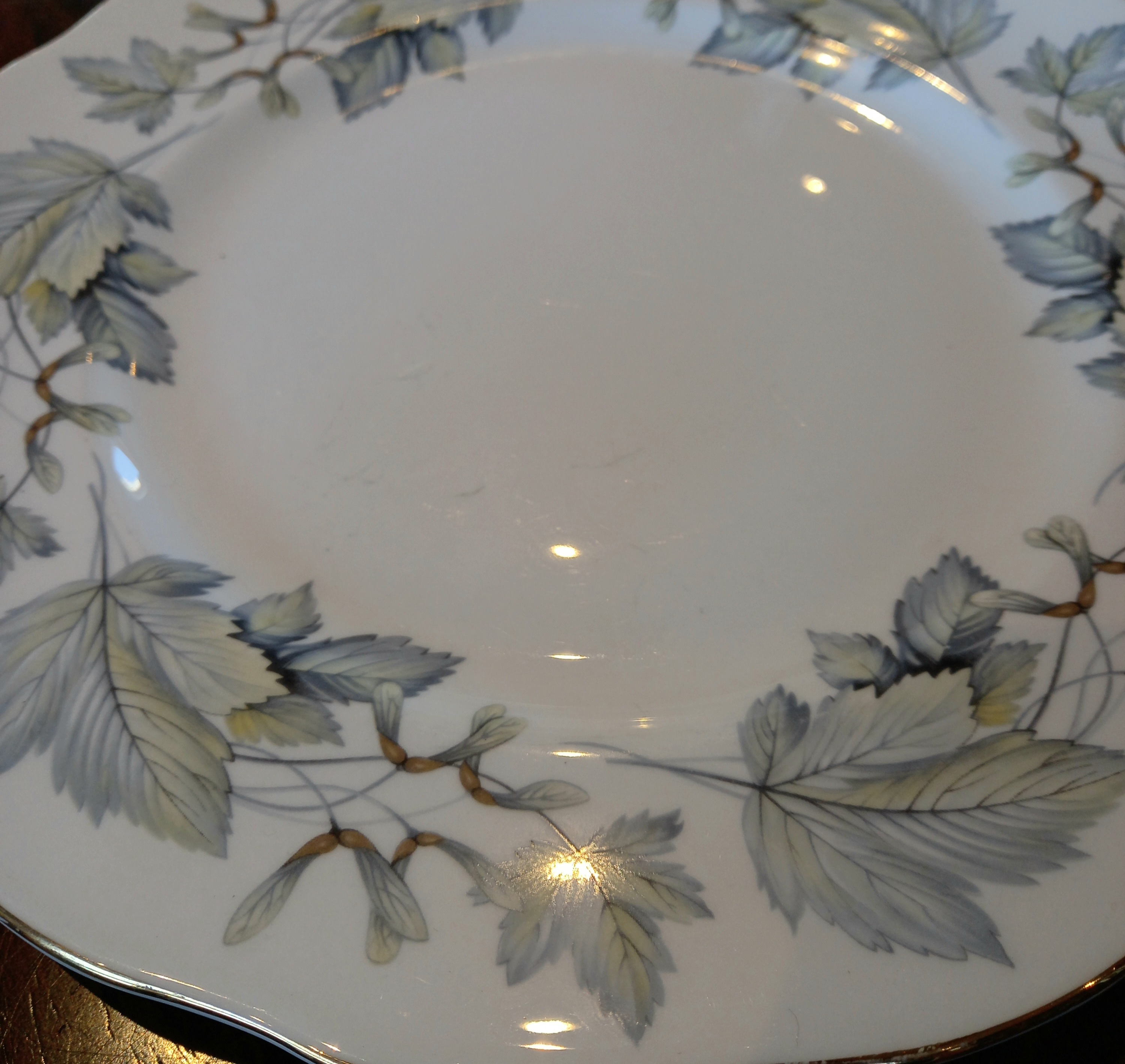 A Royal Albert part dinner service in the "Silver Maple" pattern, comprising: six soup bowls and - Image 5 of 5