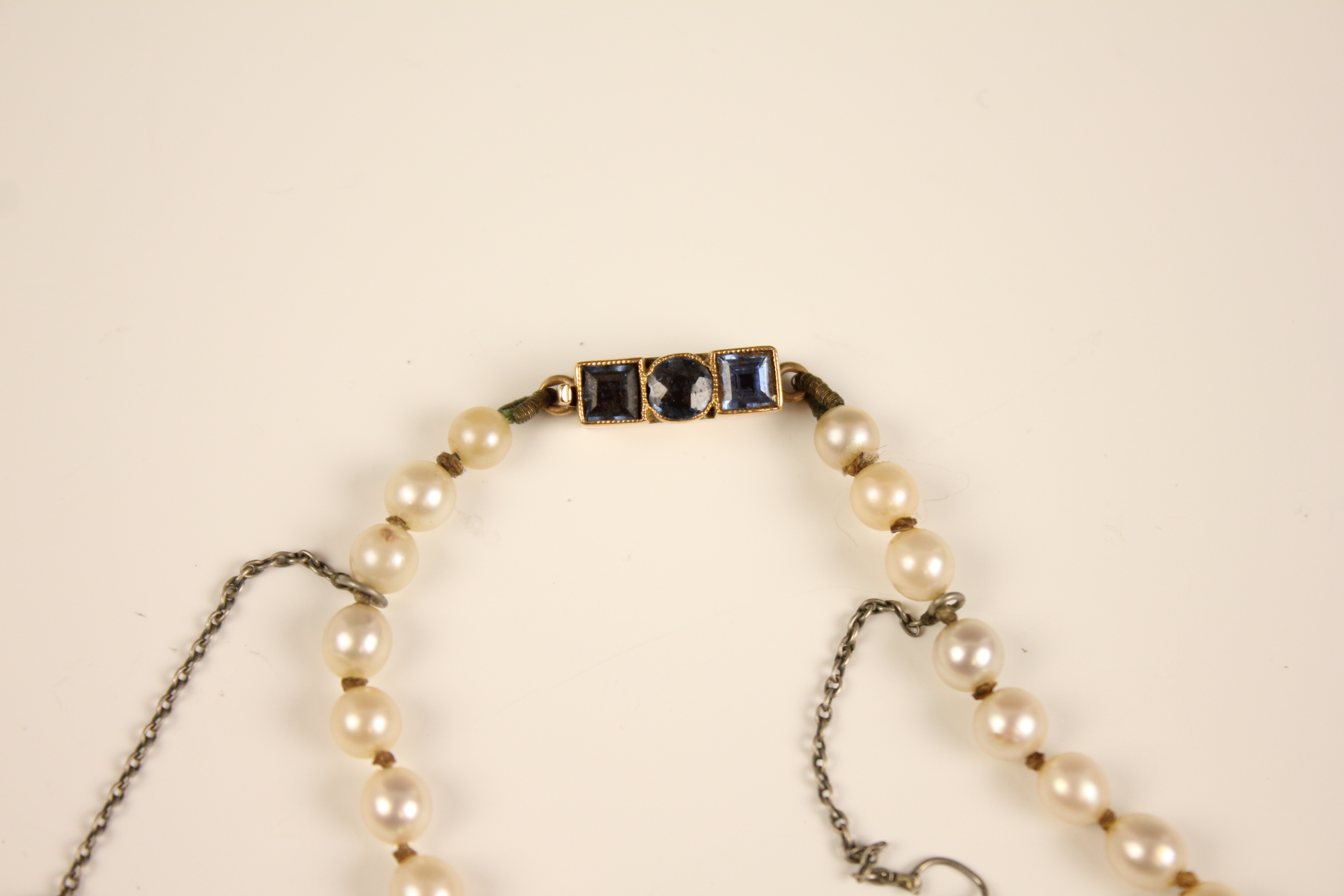 An early 20th century cultured pearl necklace, designed as a single row of round cultured pearls, - Image 3 of 12