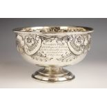 A George V silver rose bowl, Mappin & Webb, Sheffield 1914, of circular form on pedestal foot,