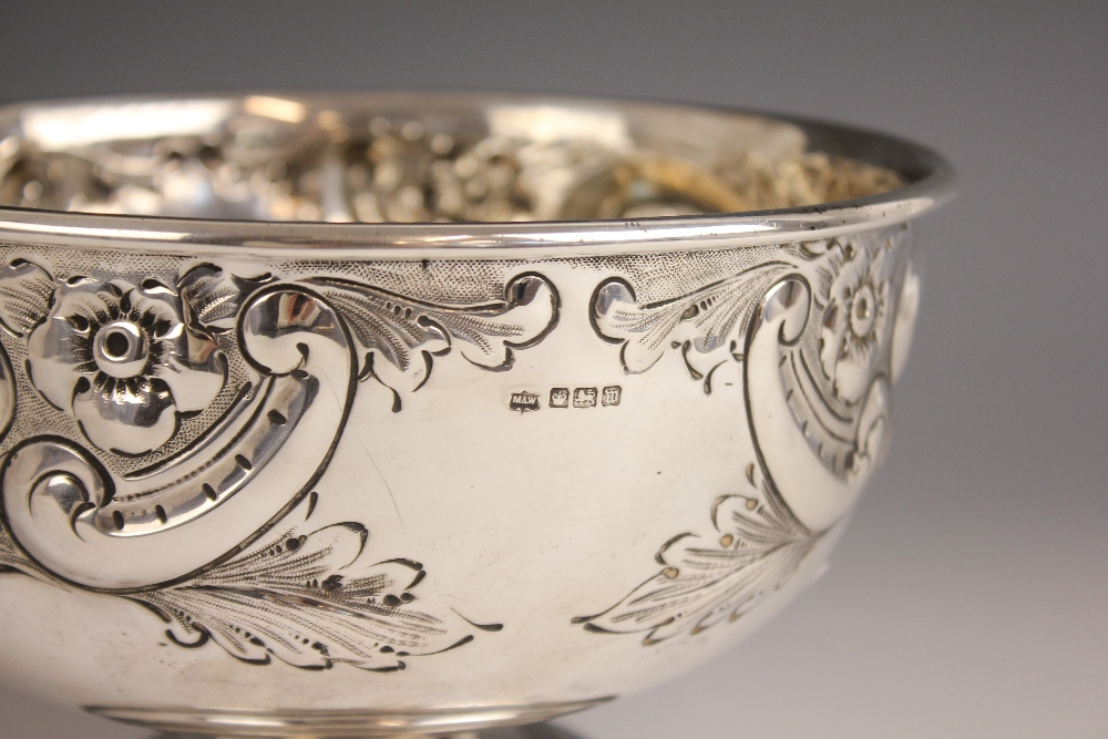 A George V silver rose bowl, Mappin & Webb, Sheffield 1914, of circular form on pedestal foot, - Image 4 of 4