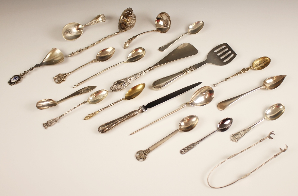 A selection of British, American and continental silver, silver mounted and silver coloured