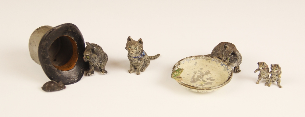 An Austrian cold painted bronze model of a cat watching a frog sitting on the rim of a bowl, 6.5cm