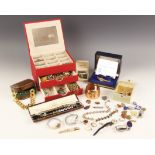 A selection of vintage jewellery, to include a ladies vintage gold coloured Rotary wristwatch,