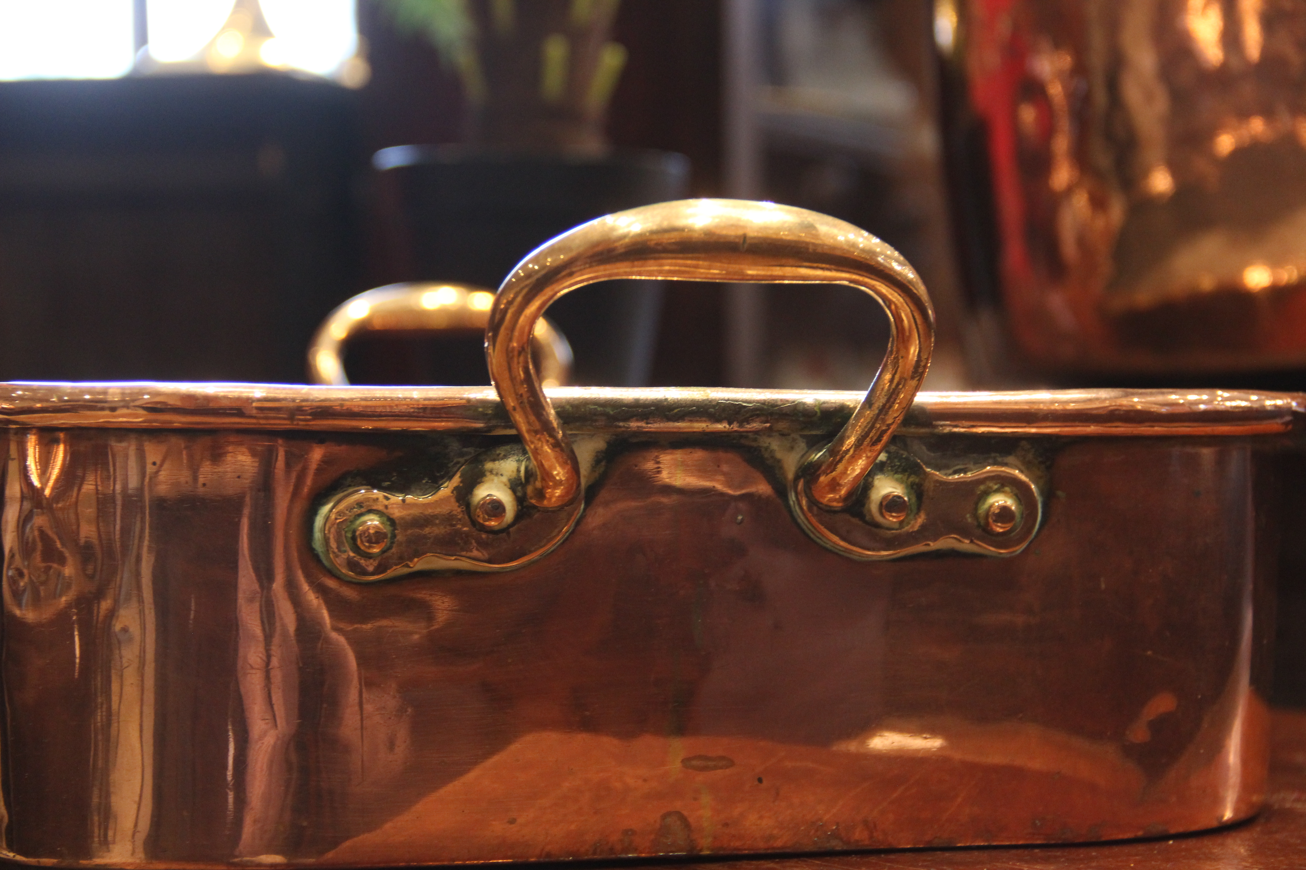 A 19th century copper oval fish kettle, of country house proportions, applied with substantial brass - Image 3 of 7