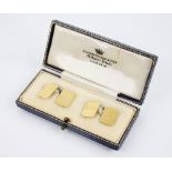 A pair of George V 18ct gold cufflinks, Payton, Pepper & Sons Ltd, Birmingham 1932, each link of