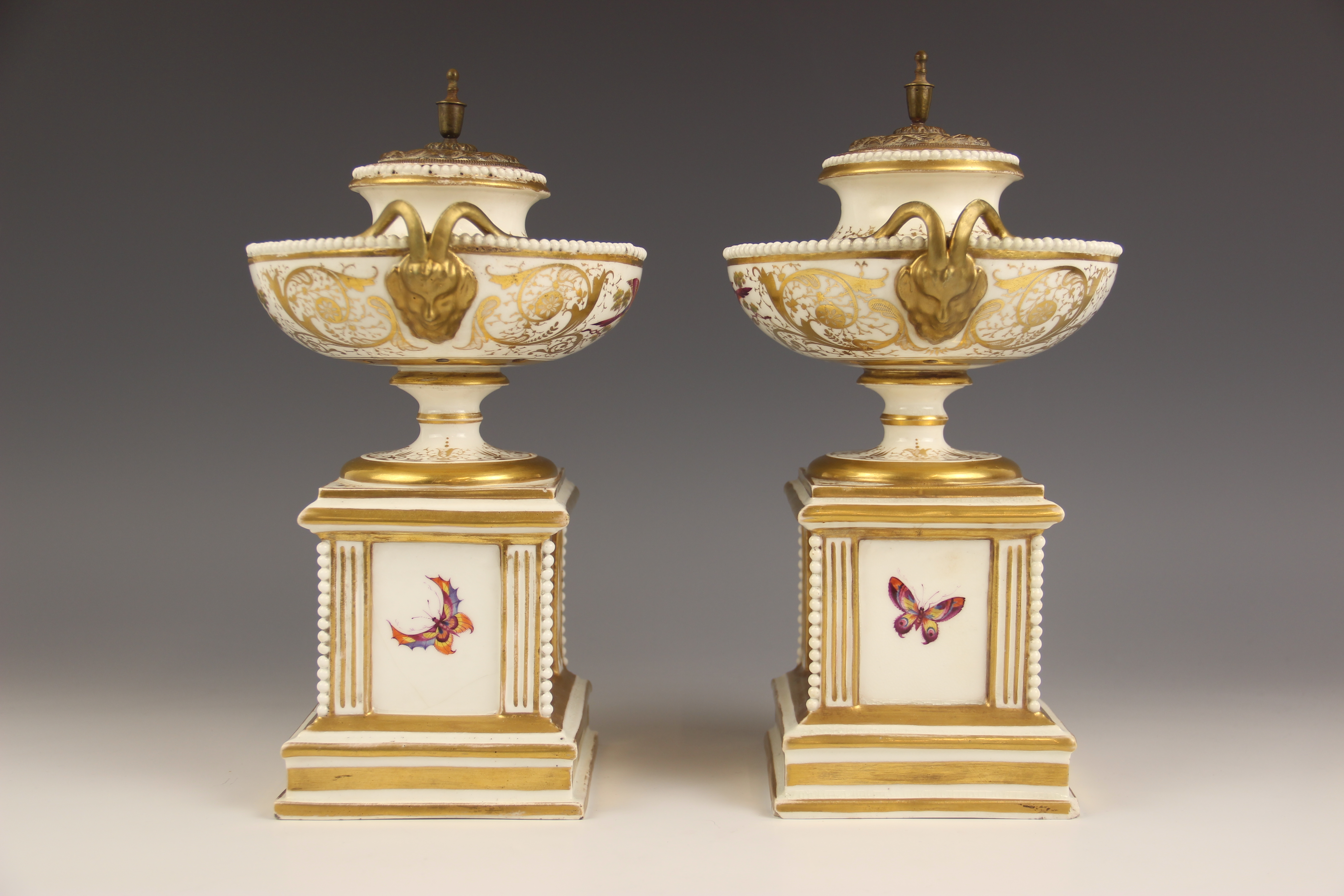 A pair of Paris porcelain pot pouri, 19th century, each modelled as a hemispherical urn on square - Image 9 of 12