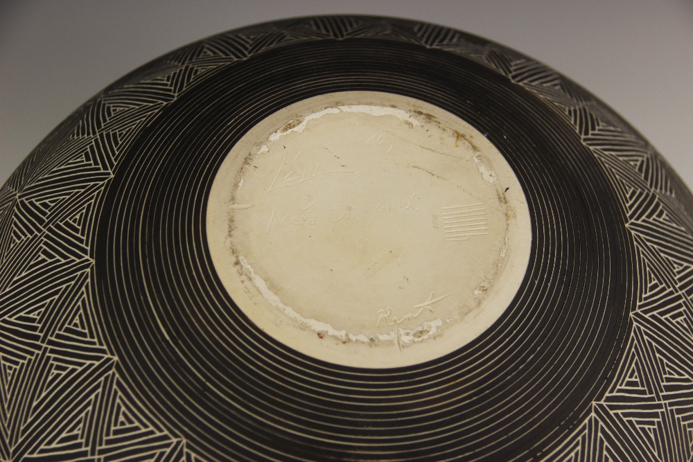 Leslie Thompson (American, late 20th century), a porcelain studio pottery bowl of compressed - Image 3 of 6