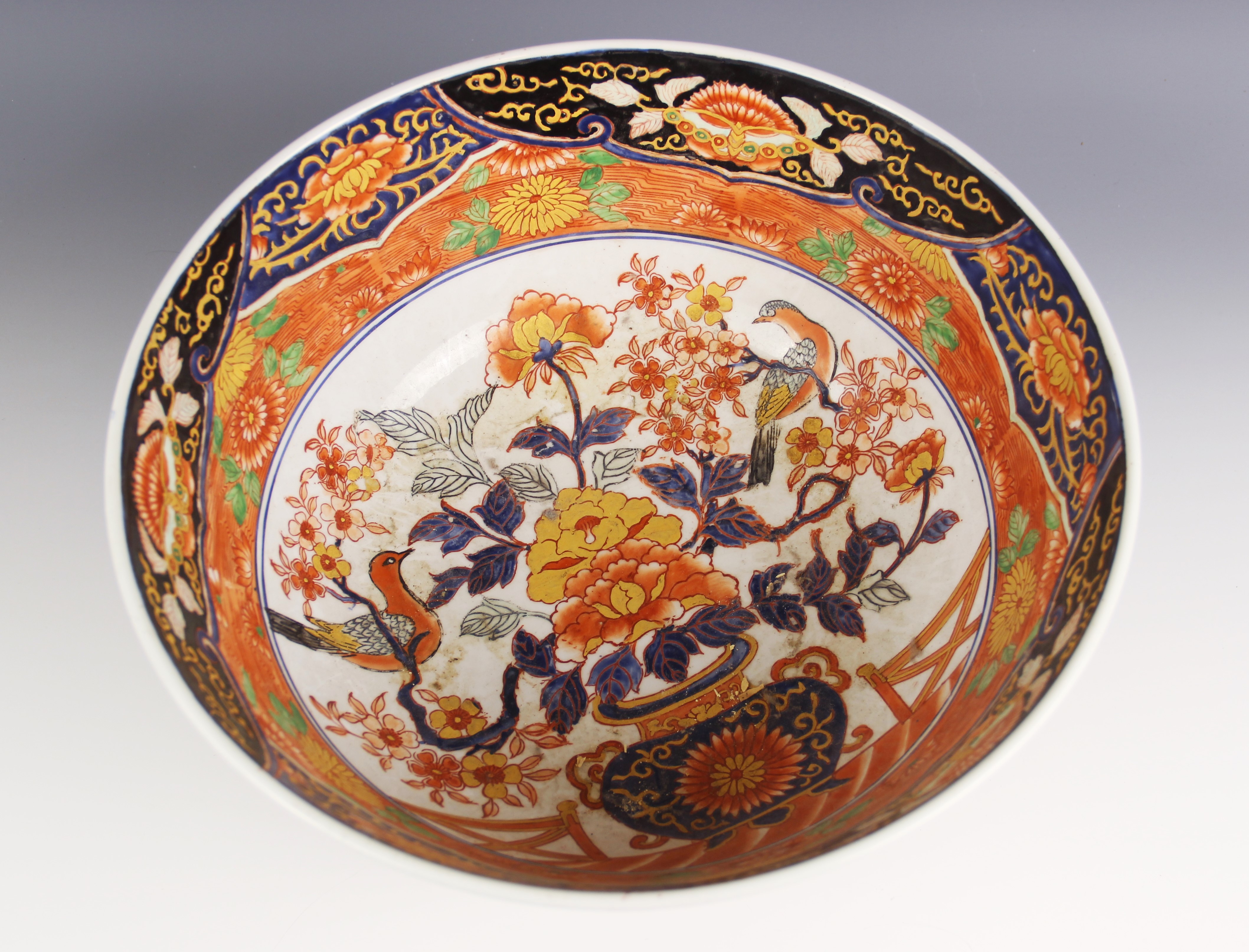 A large Japanese Imari porcelain punch bowl, Meiji Period (1868-1912), of circular form and - Image 2 of 6