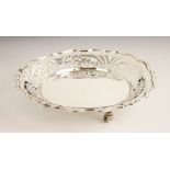 An Edwardian silver bon-bon dish, Ollivant & Botsford, London 1904, of circular form with pierced