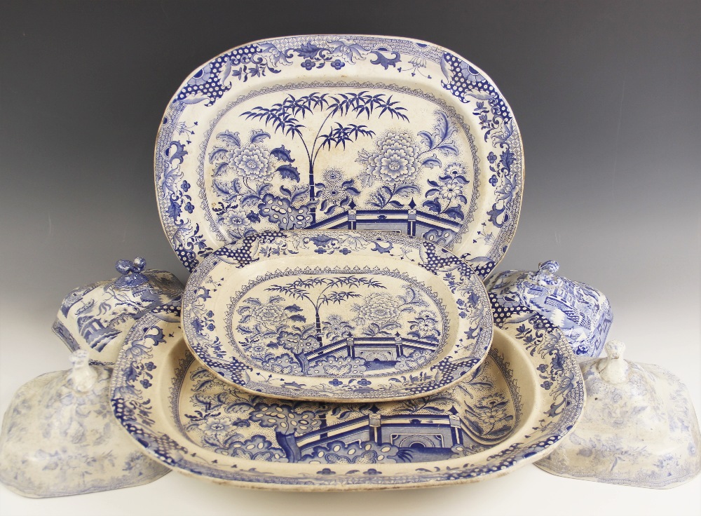 A collection of blue and white transfer printed wares, 19th century and later, to include a