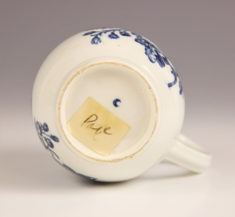 A Worcester porcelain bell shaped mug, circa 1760-1770, transfer printed in underglaze blue with the - Image 3 of 3