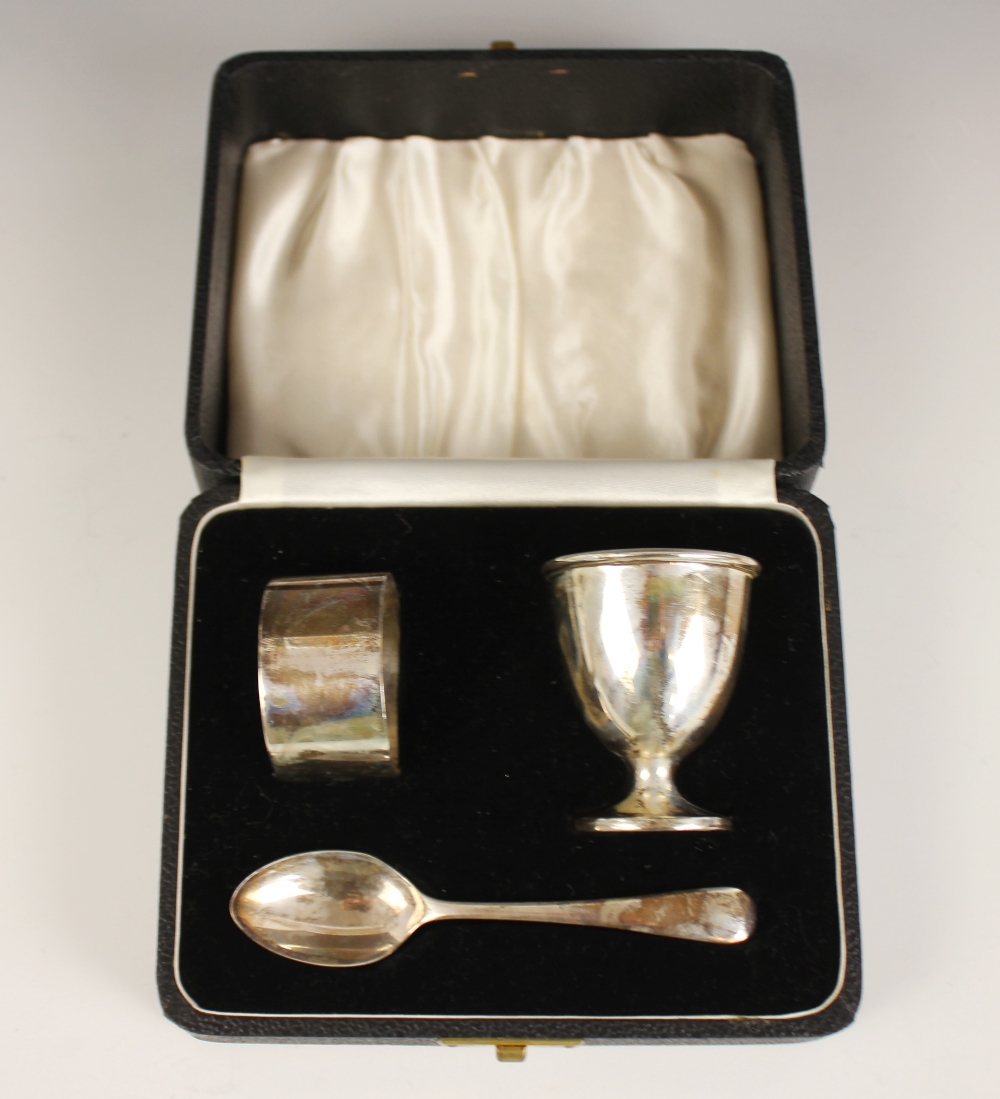 A cased silver christening set, Emile Viner, Sheffield 1957-58, comprising egg cup, napkin ring - Image 3 of 4