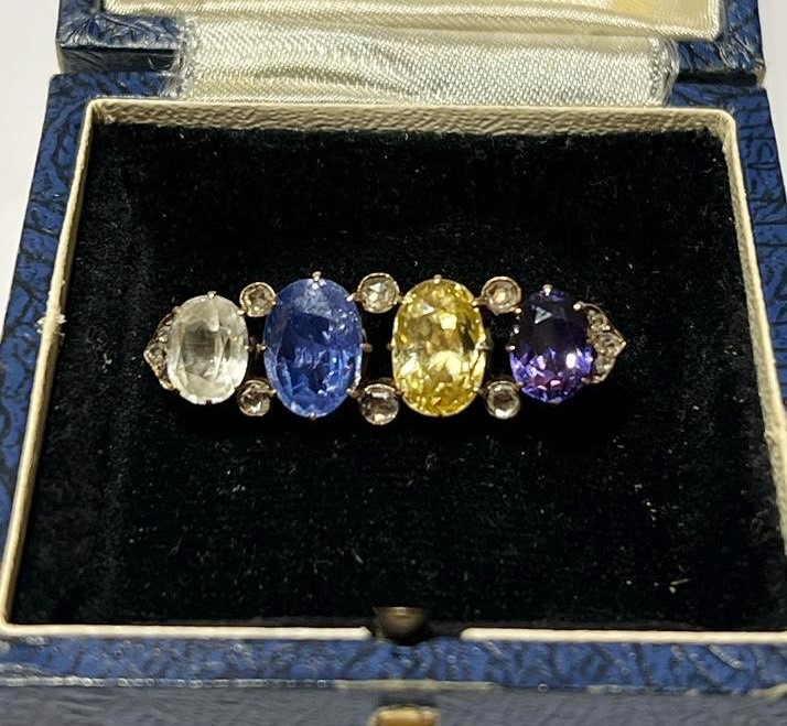 An late 19th/early 20th century sapphire and diamond brooch, comprising a colourless sapphire (7. - Image 2 of 3