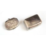 A George III silver vinaigrette, of rectangular plain polished form with rounded corners, gilt