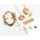 A selection of jewellery, including a cameo pendant depicting cherub scene, upon associated chain