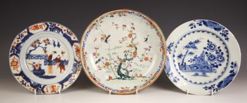 Three assorted Chinese porcelain plates, Qianlong (1736-1795),