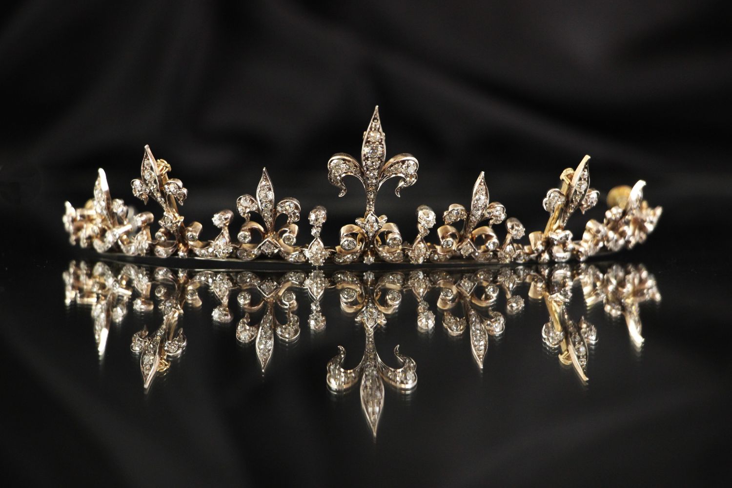 The November Fine Jewellery, Fine Art & Antique Auction: Two Day Auction