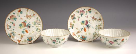 A pair of Chinese porcelain bowls and stands, Tongzhi period (1861-1875), each of circular fluted