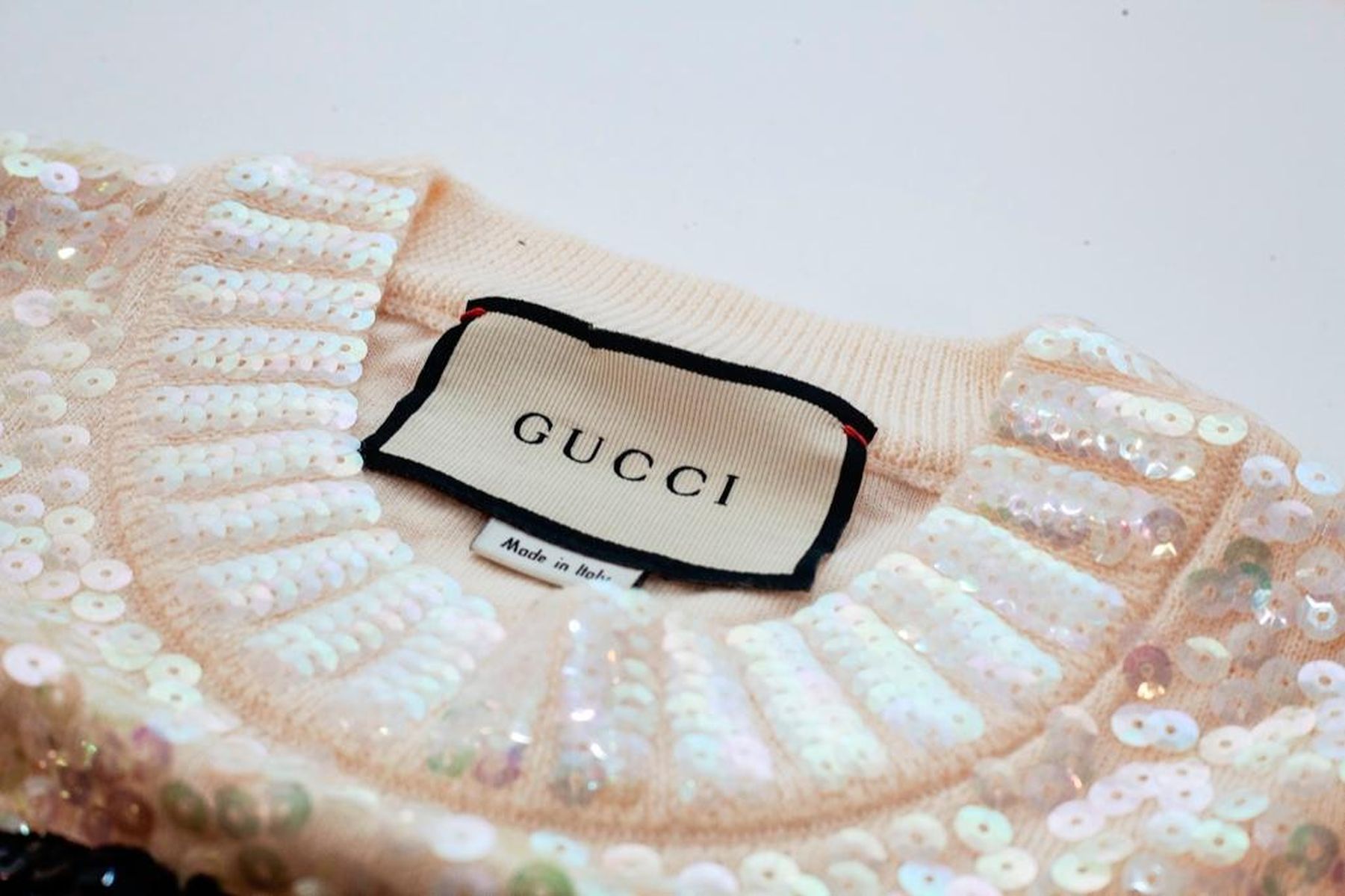 Gucci X Disney Sequin Embellished Snow White Sweater - Image 8 of 9