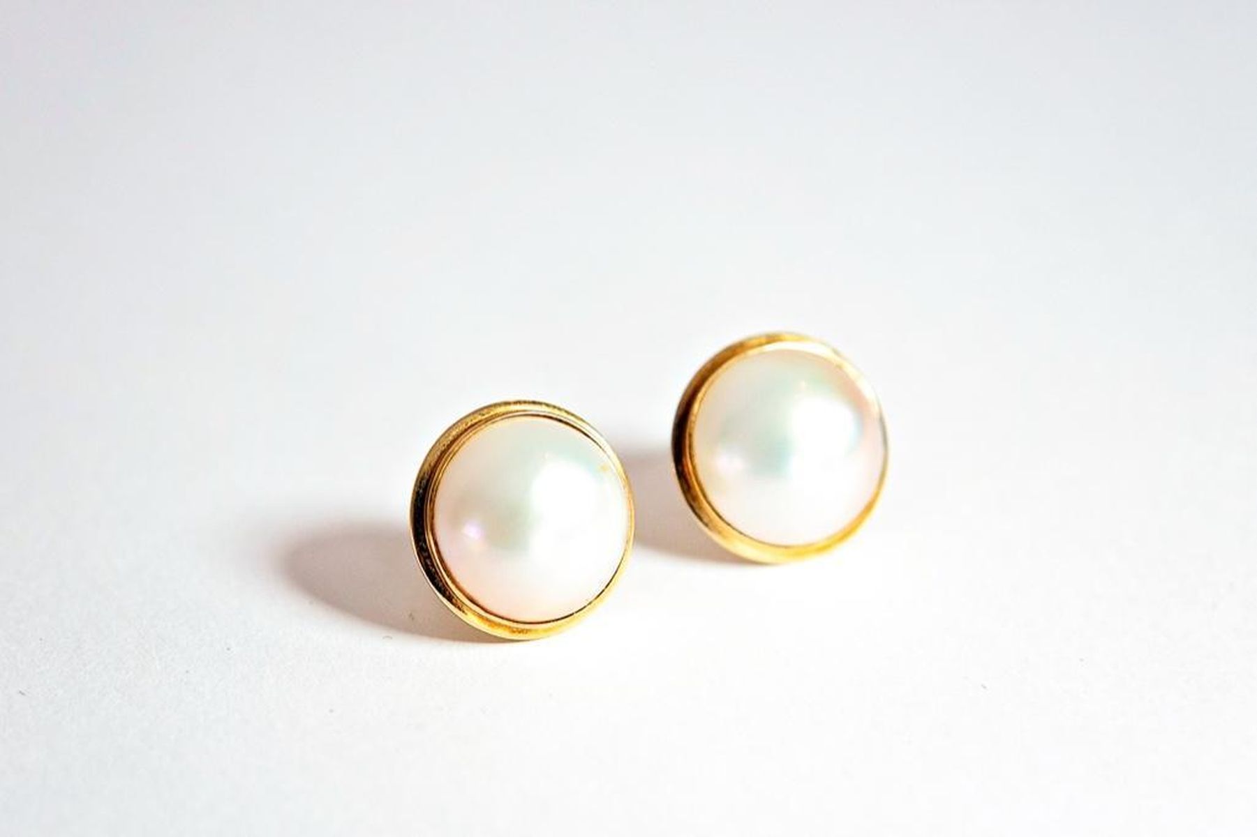 Gold & Pearl Cabochon Earring Studs - Image 2 of 4