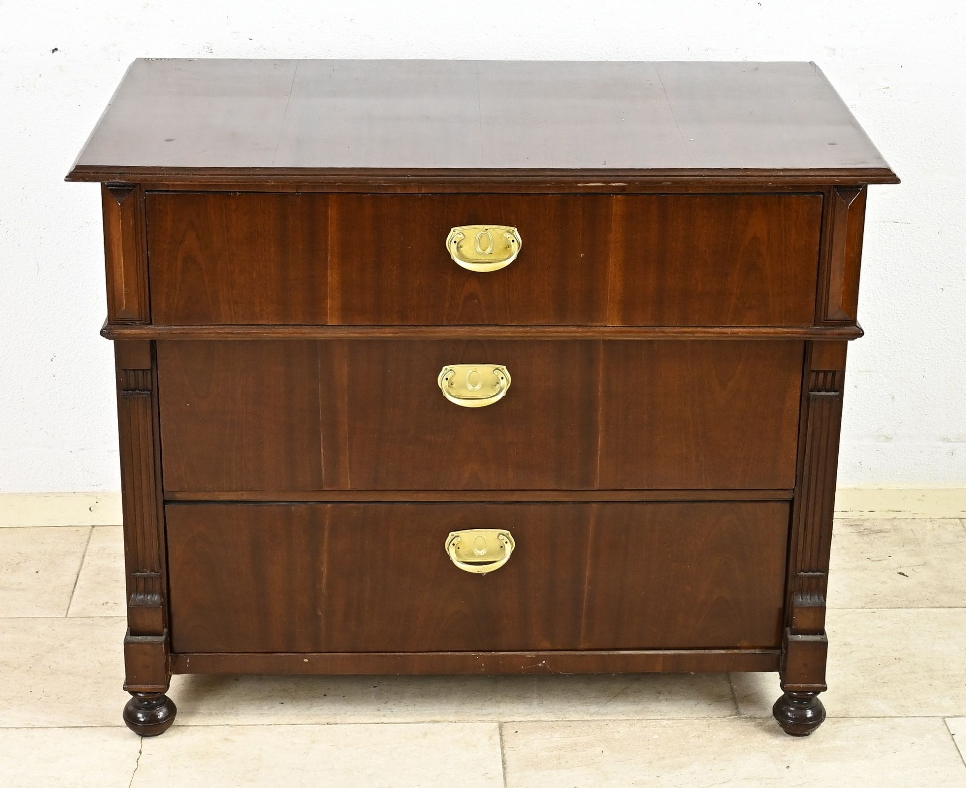 Mahogany chest of drawers, 1880