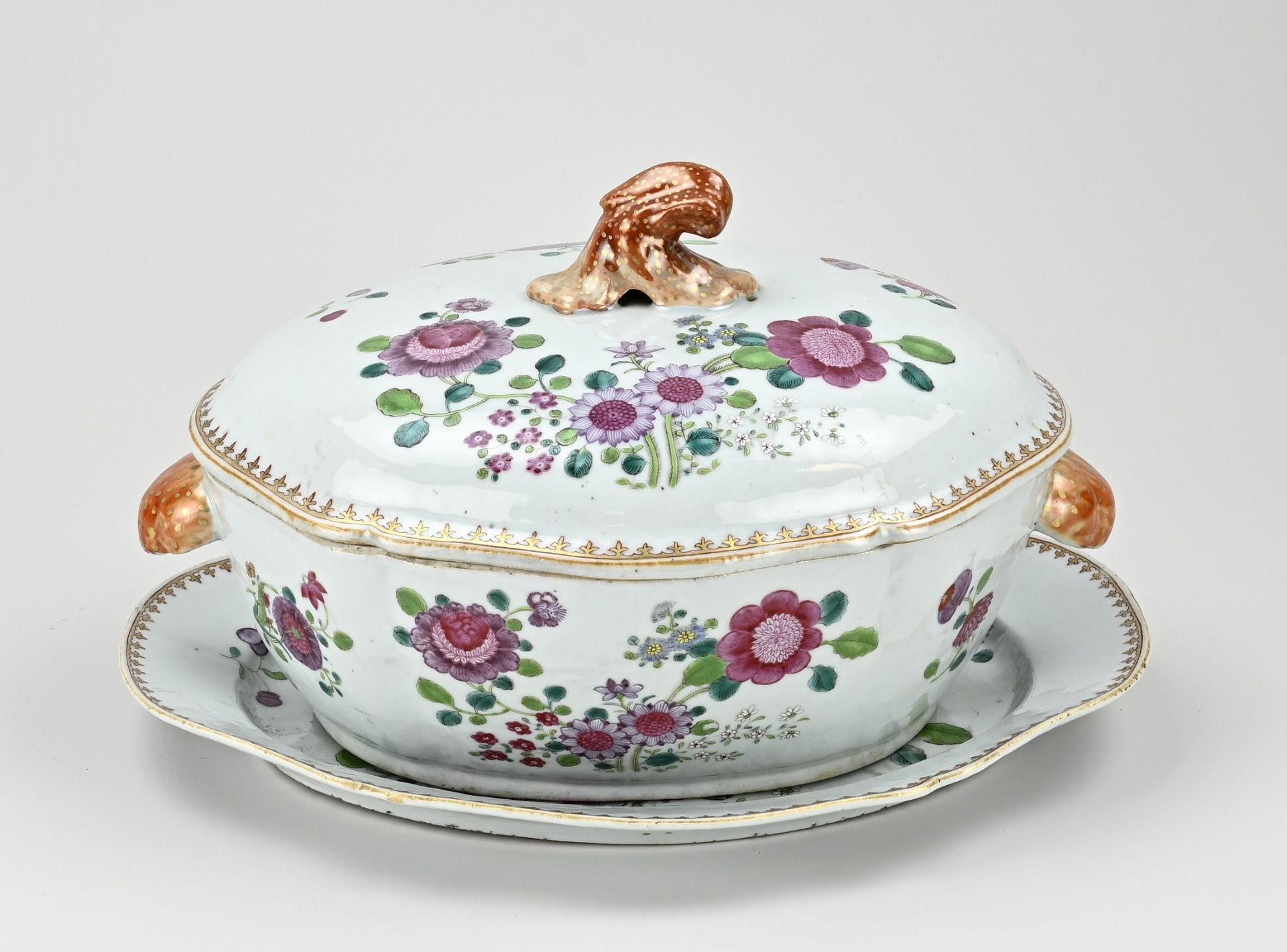 18th century Chinese tureen with lid