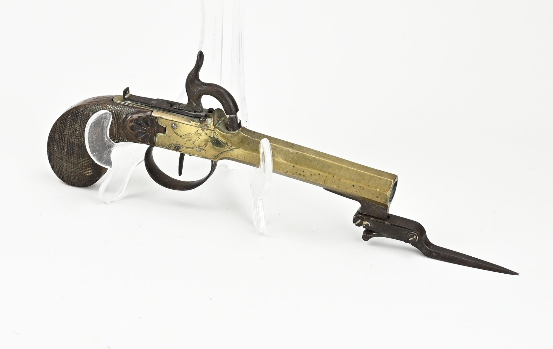 Marine pistol with bayonet