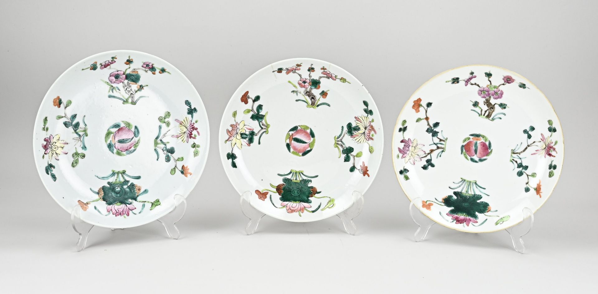 3x Chinese plate Ø 22.5 cm.