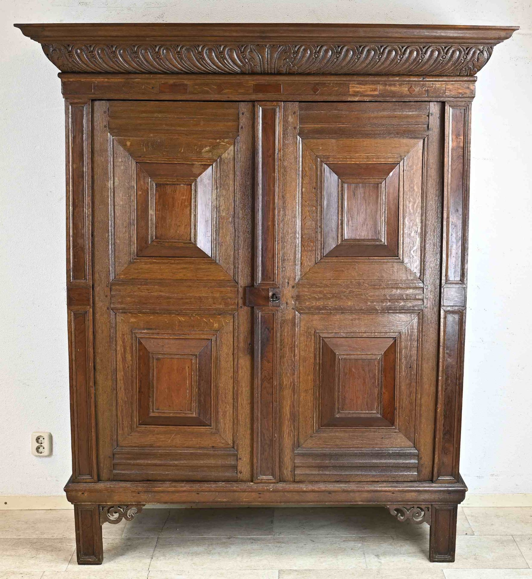 17th - 18th century Dutch cushion cabinet