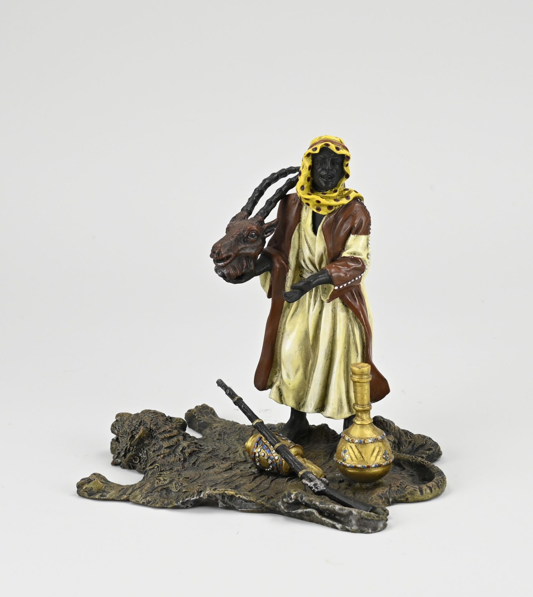 Oriental bronze figure, Arab