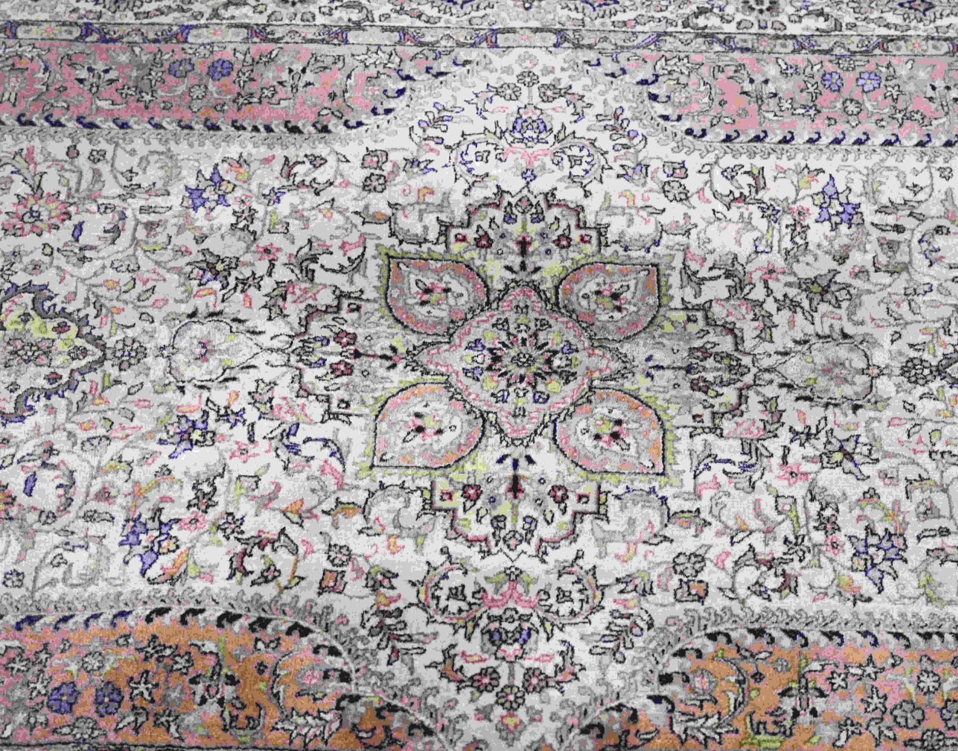 Persian carpet, 186 x 124 cm. - Image 2 of 3