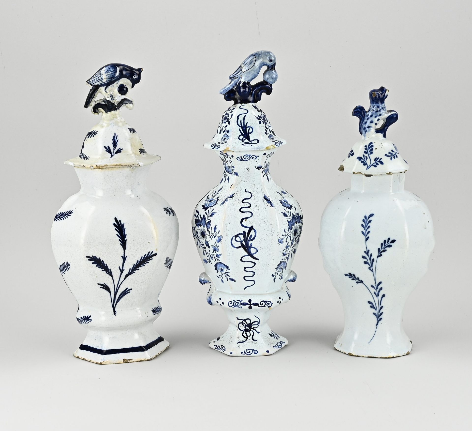 Three 18th century Delft vases - Bild 2 aus 2