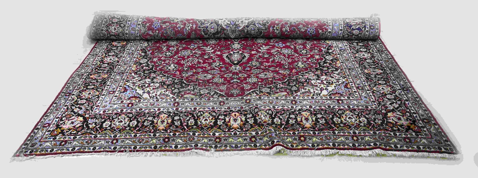 Large Persian rug, 300 x 400 cm.