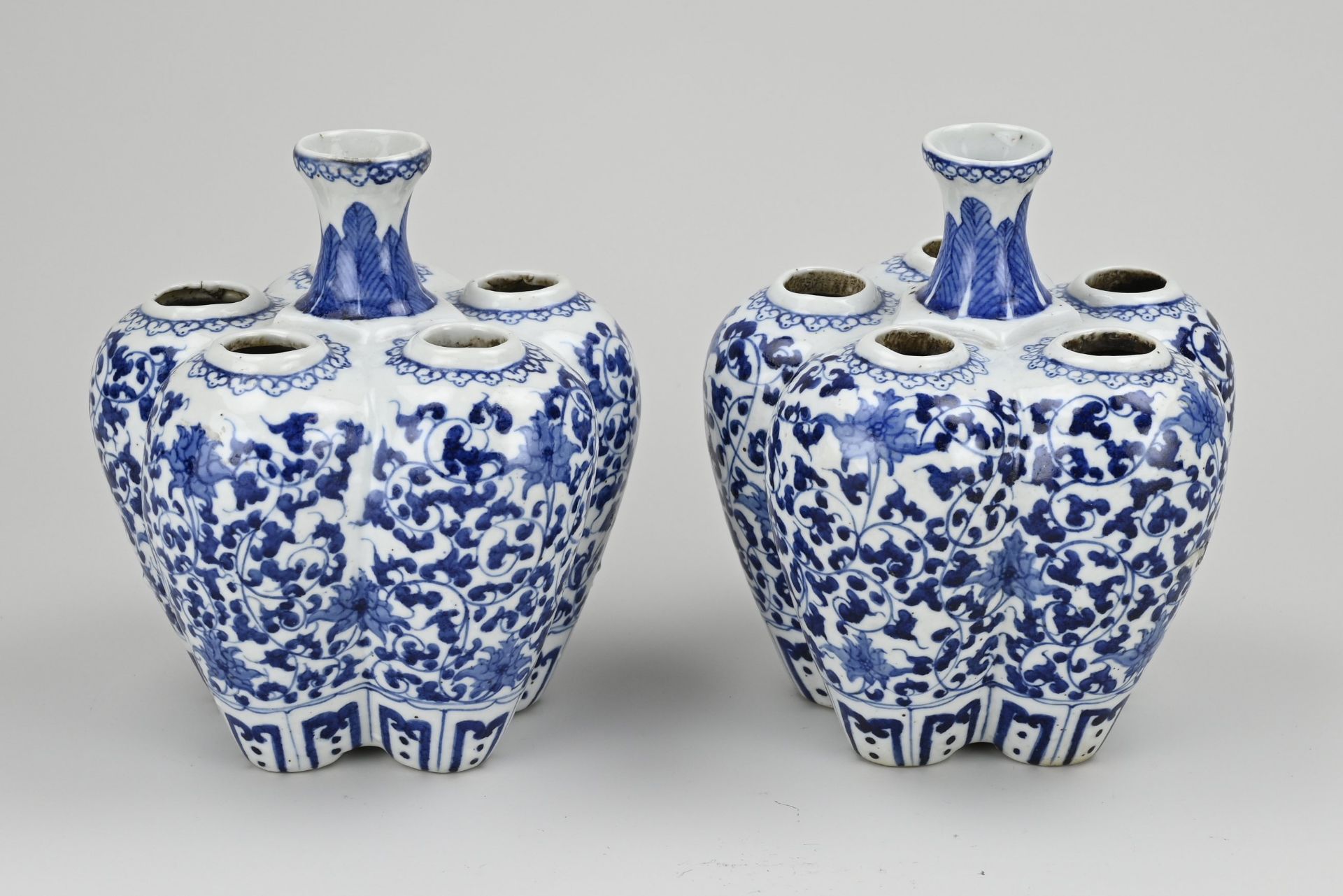Two Chinese tulip vases - Image 2 of 3