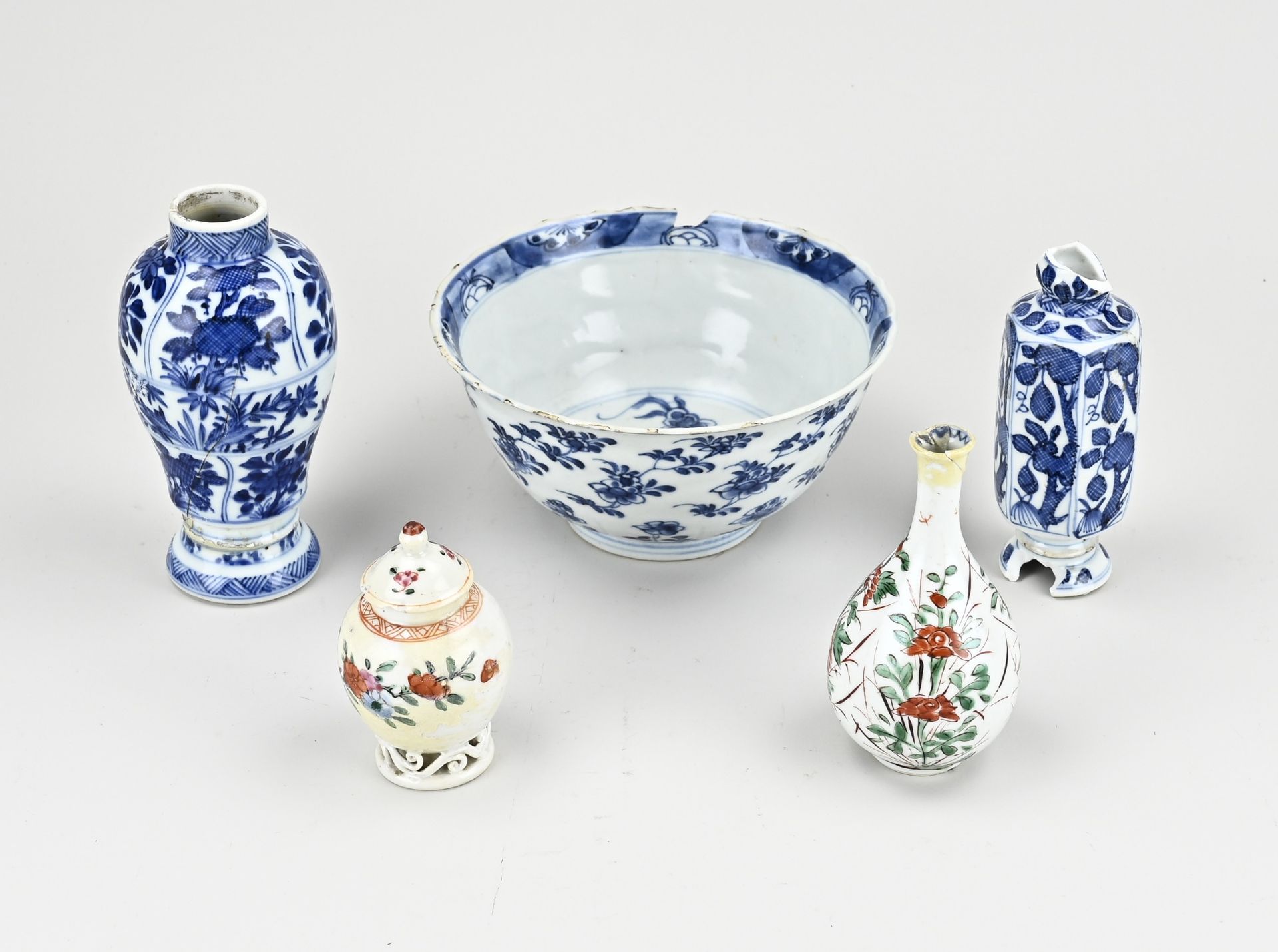 Five volumes of 18th century Chinese porcelain