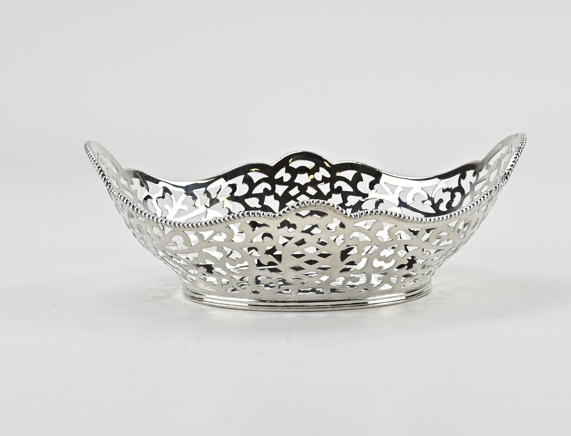 Silver bonbon basket, oval