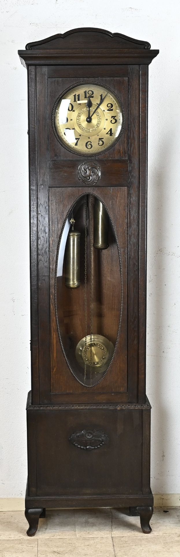 Standing clock